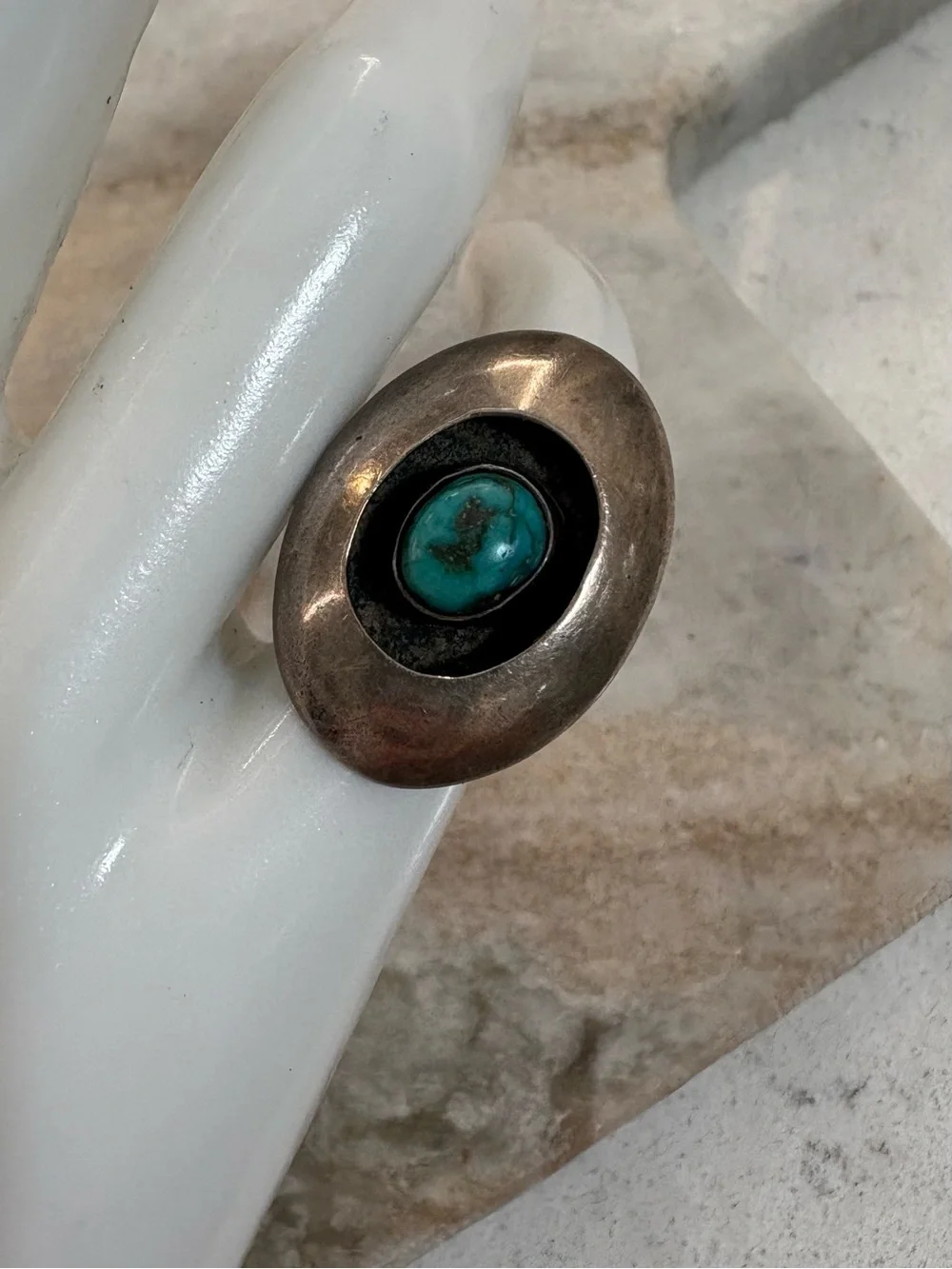 Vintage Silver Ring with Turquoise Oval Stone - Size 3.5